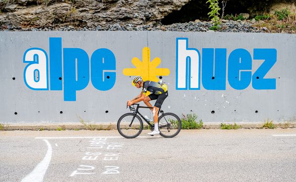 L'ALPE D'HUEZ Bike Rental - SARENNE BIKE Electric Bike Hire - Elctric MTB, Enduro MTB online booking